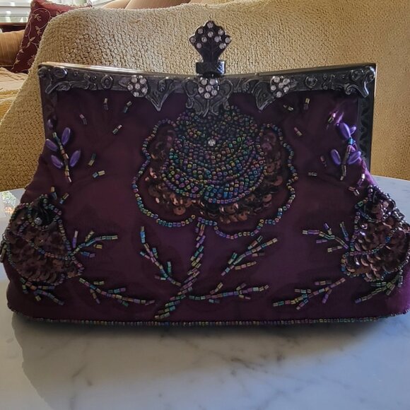 MG Collection Beaded & Sequined Evening Bag with Wrist Handle & Crossbody Chain - Picture 1 of 16